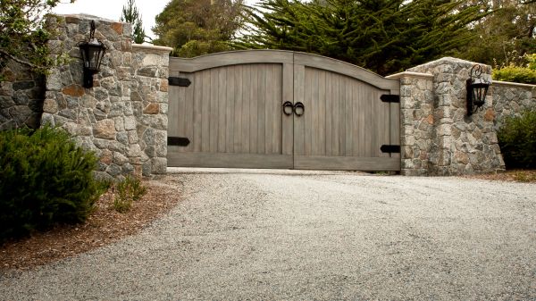 Custom Gate Installation